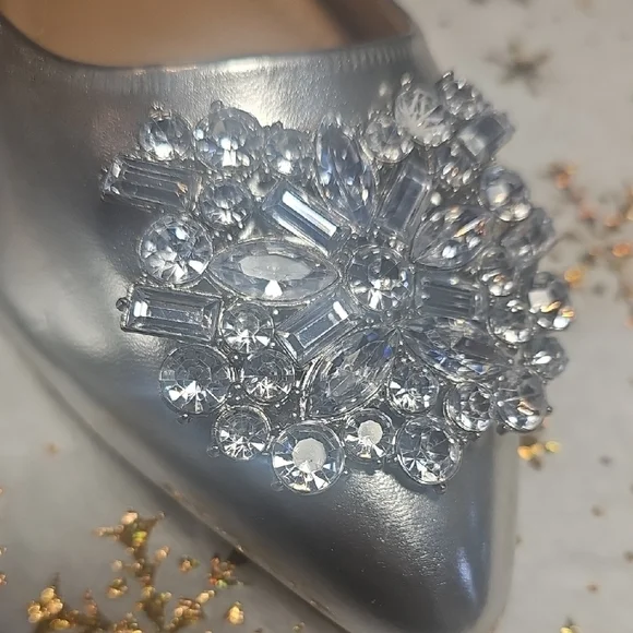 Journee Collection Silver Flats with Crystal Accents - Picture 5 of 9